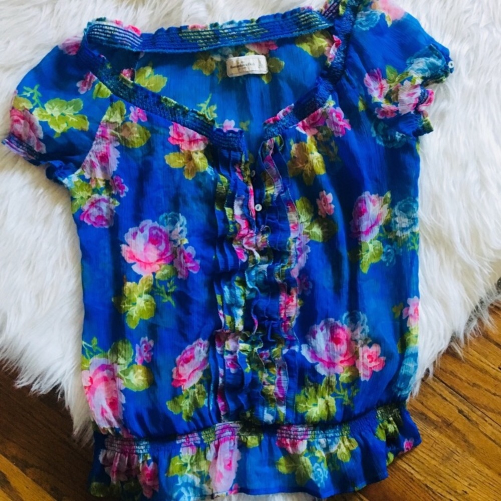 Abercrombie and Fitch Top